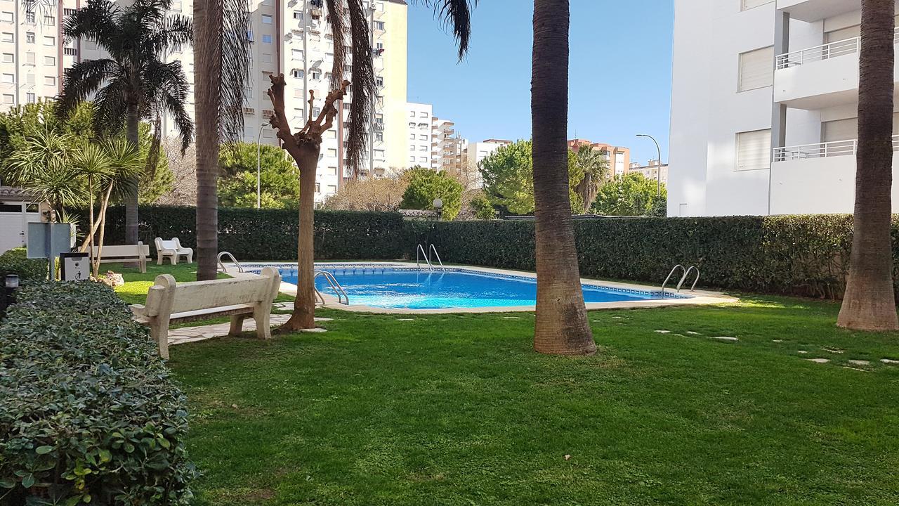 Apartamentos Gandia Playa De L'Ahuir 3000 Екстериор снимка